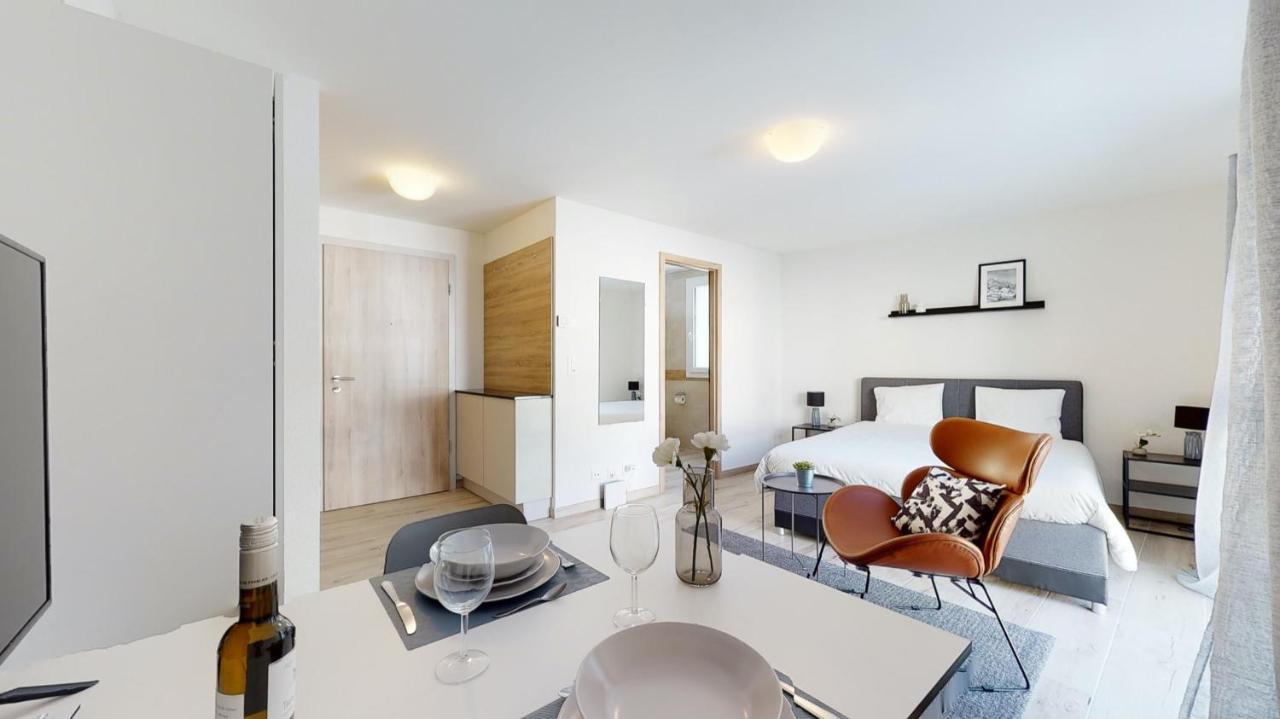 Nonanteneuf Appart Hotel Aigle - Contactless Check-In Екстер'єр фото