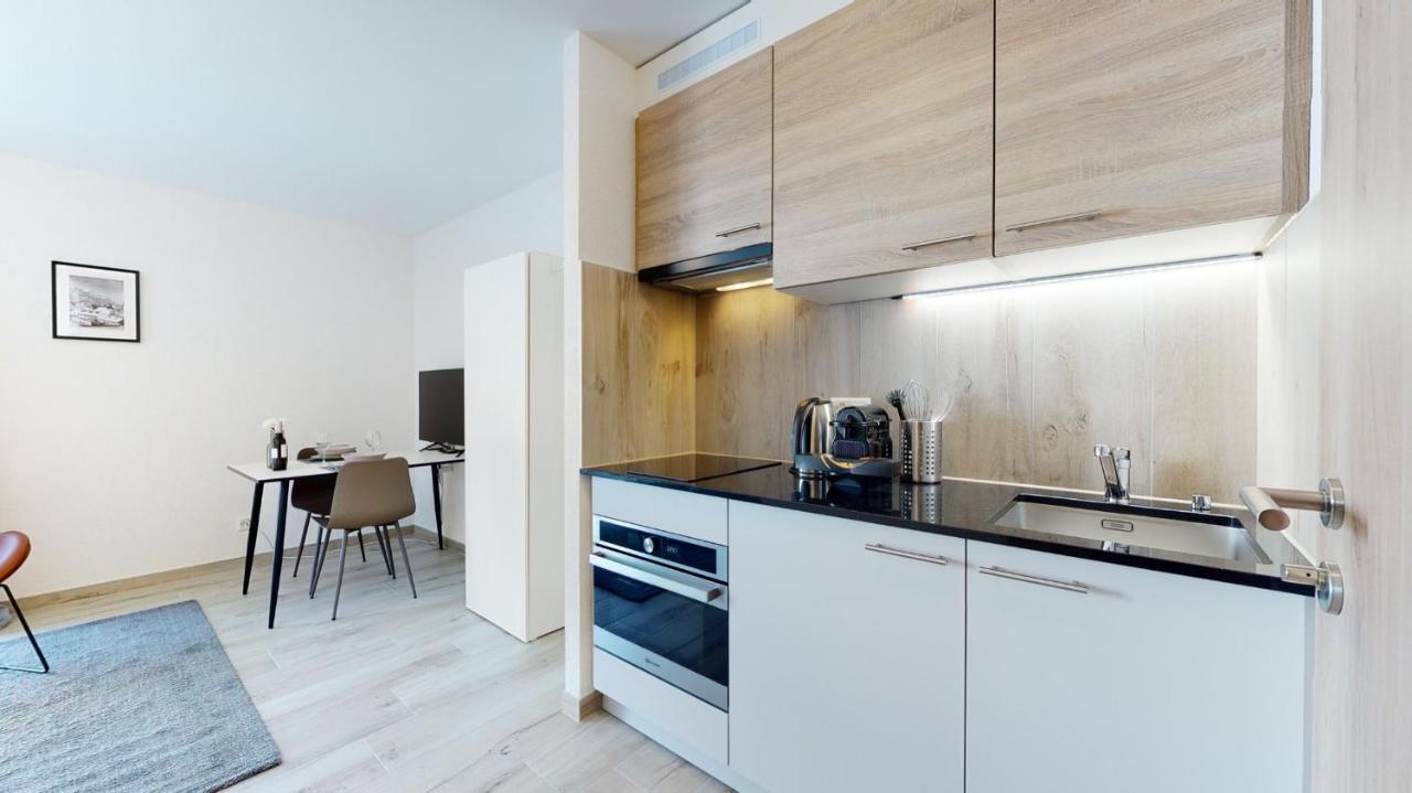 Nonanteneuf Appart Hotel Aigle - Contactless Check-In Екстер'єр фото