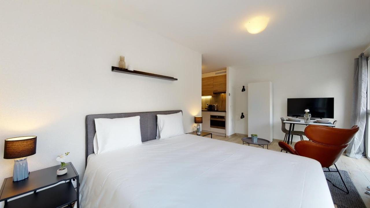 Nonanteneuf Appart Hotel Aigle - Contactless Check-In Екстер'єр фото