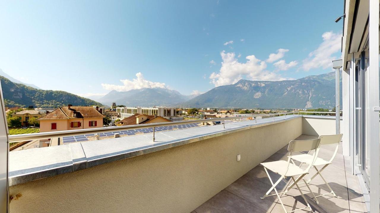 Nonanteneuf Appart Hotel Aigle - Contactless Check-In Екстер'єр фото