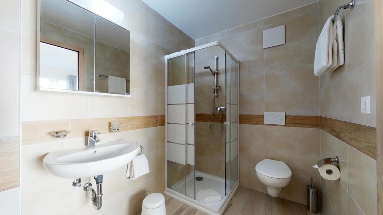 Nonanteneuf Appart Hotel Aigle - Contactless Check-In Екстер'єр фото